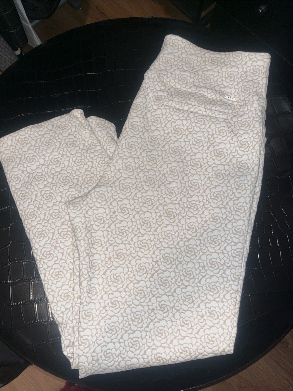 Swing Control rose printed pants